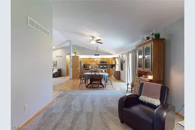 10415 Penniman Drive, Chardon, OH 44024 - Photo 8