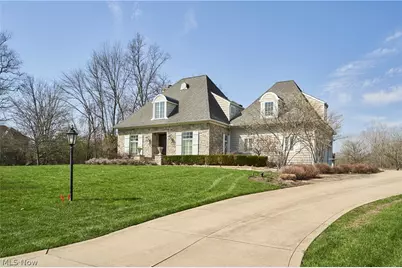 2242 Rock Creek N, Akron, OH 44333 - Photo 2