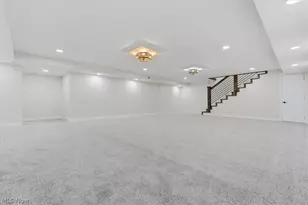 801 Westview Dr, Belpre, OH 45714 - Photo 32