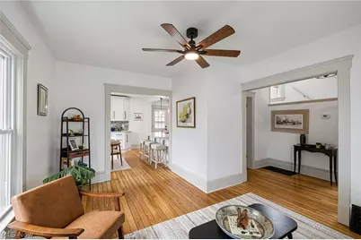 353 S Prospect Street, Medina, OH 44256 - Photo 2