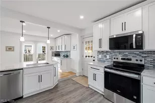 353 S Prospect St, Medina, OH 44256 - Photo 6