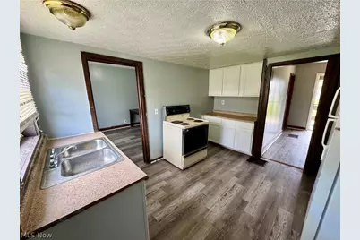 1217 Shriver Avenue NE, Canton, OH 44705 - Photo 26