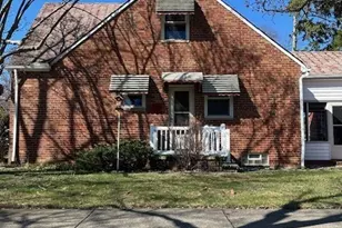 5857 W 54th St, Parma, OH 44129 - Photo 2