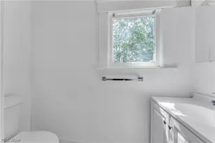 518 Sumner St, Akron, OH 44304 - Photo 18