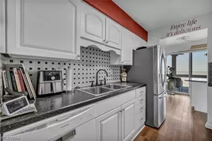 12520 Edgewater Dr, Oakwood, OH 44107 - Photo 22