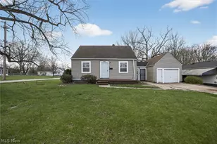 17208 Lipton Ave, Loveland, OH 44128 - Photo 1
