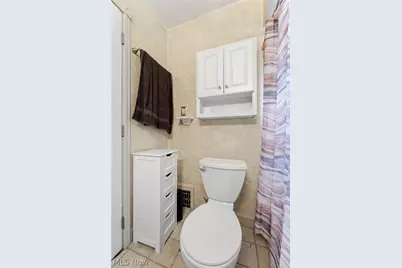 829 Indian Trail, Akron, OH 44314 - Photo 24