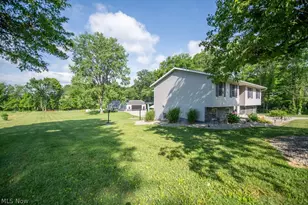 8334 Bailey Rd NE, Mineral City, OH 44656 - Photo 4