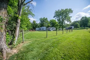 8334 Bailey Rd NE, Mineral City, OH 44656 - Photo 6