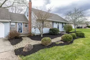 1211 Manitoulin Pike, Brunswick, OH 44212 - Photo 2
