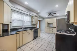 1211 Manitoulin Pike, Brunswick, OH 44212 - Photo 6