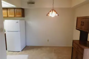 8027 Independence Dr, Mentor, OH 44060 - Photo 6