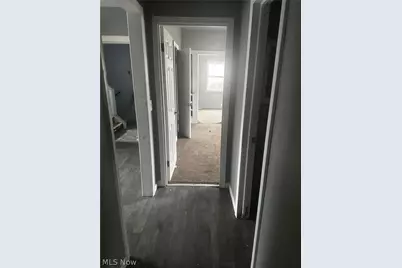 11709 Lenacrave Avenue, Loveland, OH 44105 - Photo 18