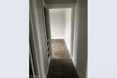 11709 Lenacrave Avenue, Loveland, OH 44105 - Photo 12