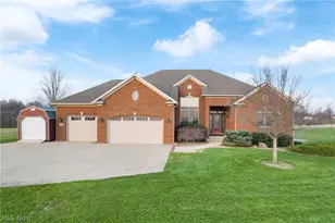10366 Immel Street NE, Canton, OH 44721 - Photo 2
