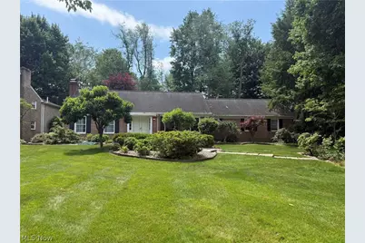 1800 Amarillo Street NW, North Canton, OH 44720 - Photo 1