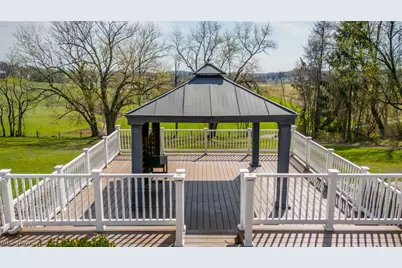 71805 Sharon Road, Bridgeport, OH 43912 - Photo 12