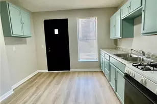 9229 Rosalind Ave, Loveland, OH 44106 - Photo 8