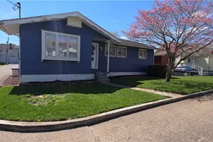 6 Thompson Ln, Shadyside, OH 43947 - Photo 2