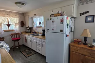 6 Thompson Ln, Shadyside, OH 43947 - Photo 6