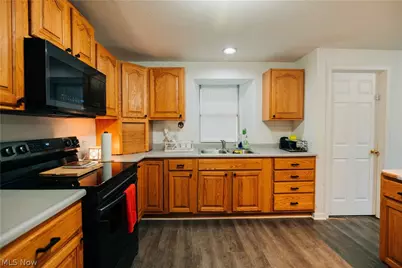 391 S 10th Street, Coshocton, OH 43812 - Photo 6