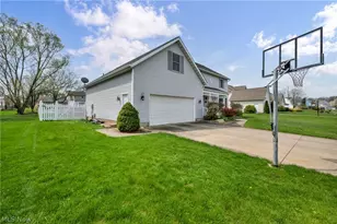830 Forde Ave, Amherst, OH 44001 - Photo 2