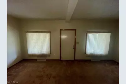 4874 Logan Way, Hubbard, OH 44425 - Photo 10