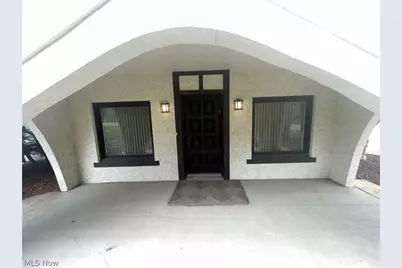 4874 Logan Way, Hubbard, OH 44425 - Photo 8