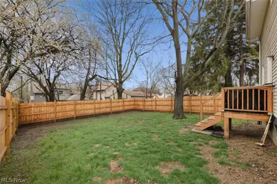 318 Pioneer Street, Akron, OH 44305 - Photo 6