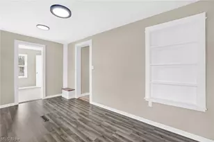 941 Carnegie Ave, Akron, OH 44314 - Photo 22