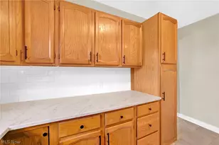 941 Carnegie Ave, Akron, OH 44314 - Photo 26