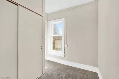 941 Carnegie Avenue, Akron, OH 44314 - Photo 6