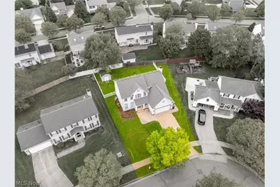577 Colchester Court, Akron, OH 44319 - Photo 2