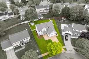 577 Colchester Ct, Akron, OH 44319 - Photo 2