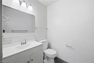 127 Blackburn St, Campbell, OH 44405 - Photo 20