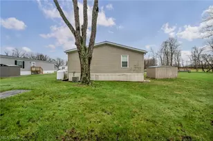 863 Peru Olena Rd E, Norwalk, OH 44857 - Photo 6