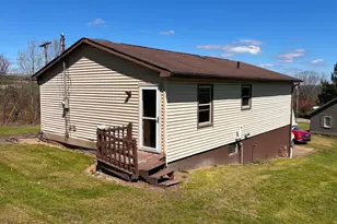 2392 Cherry Hill Rd, Wheeling, WV 26003 - Photo 32