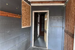 284 Clay, Conneaut, OH 44030 - Photo 12