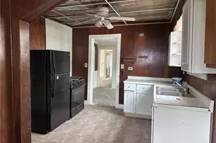 284 Clay, Conneaut, OH 44030 - Photo 16