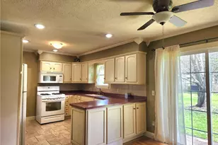 7068 Woodell Ave, Canton, OH 44721 - Photo 4