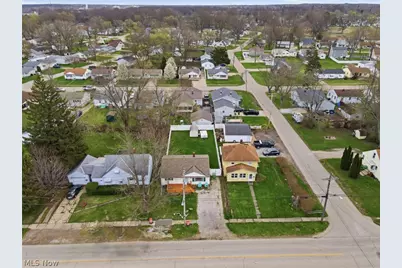 2922 Columbus Avenue, Ashtabula, OH 44004 - Photo 2