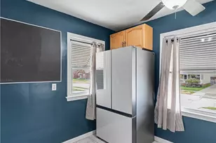 6106 Pelham Dr, Parma, OH 44129 - Photo 10