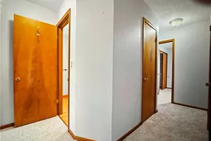 7316 Regal Dr, Conneaut, OH 44030 - Photo 28