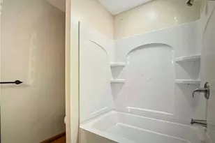 7316 Regal Dr, Conneaut, OH 44030 - Photo 22