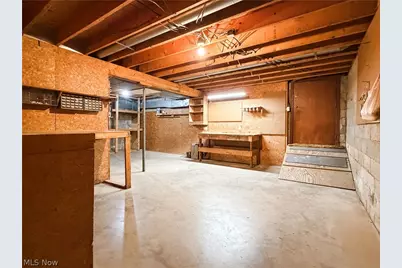 87 Cummins Street, Washington, WV 26181 - Photo 32