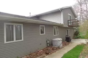 15852 Inglewood Ct, Strongsville, OH 44136 - Photo 4