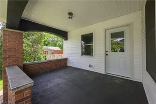 407 W Main St, Dalton, OH 44618 - Photo 2
