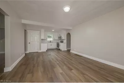407 W Main Street, Dalton, OH 44618 - Photo 6