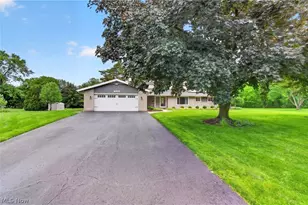 1258 Burd Ave NE, Massillon, OH 44646 - Photo 4