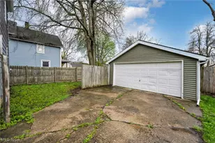 330 18th St, Elyria, OH 44035 - Photo 32